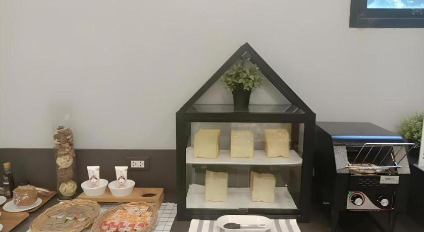 Sans Hotel Ratchaburi Bagian luar foto